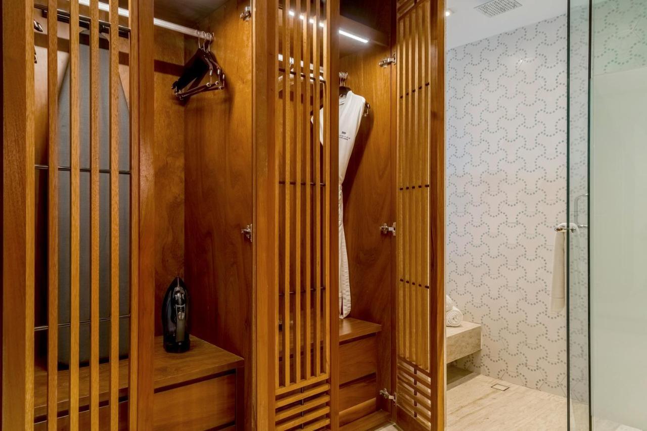 Queen Room with Two Queen Beds - Downtown House,1432315285:JPEG