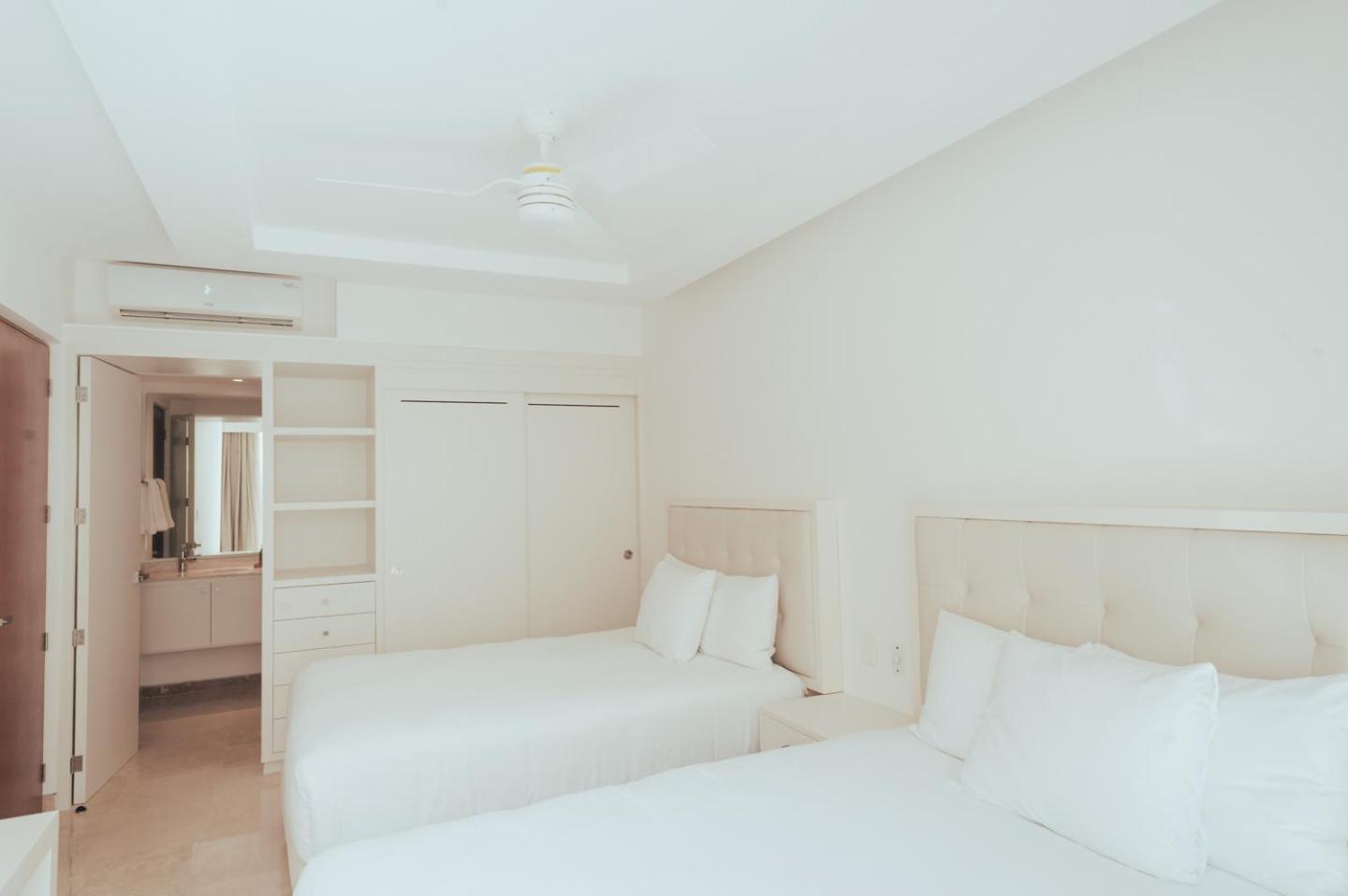 Two-Bedroom Suite,1279041802:JPEG