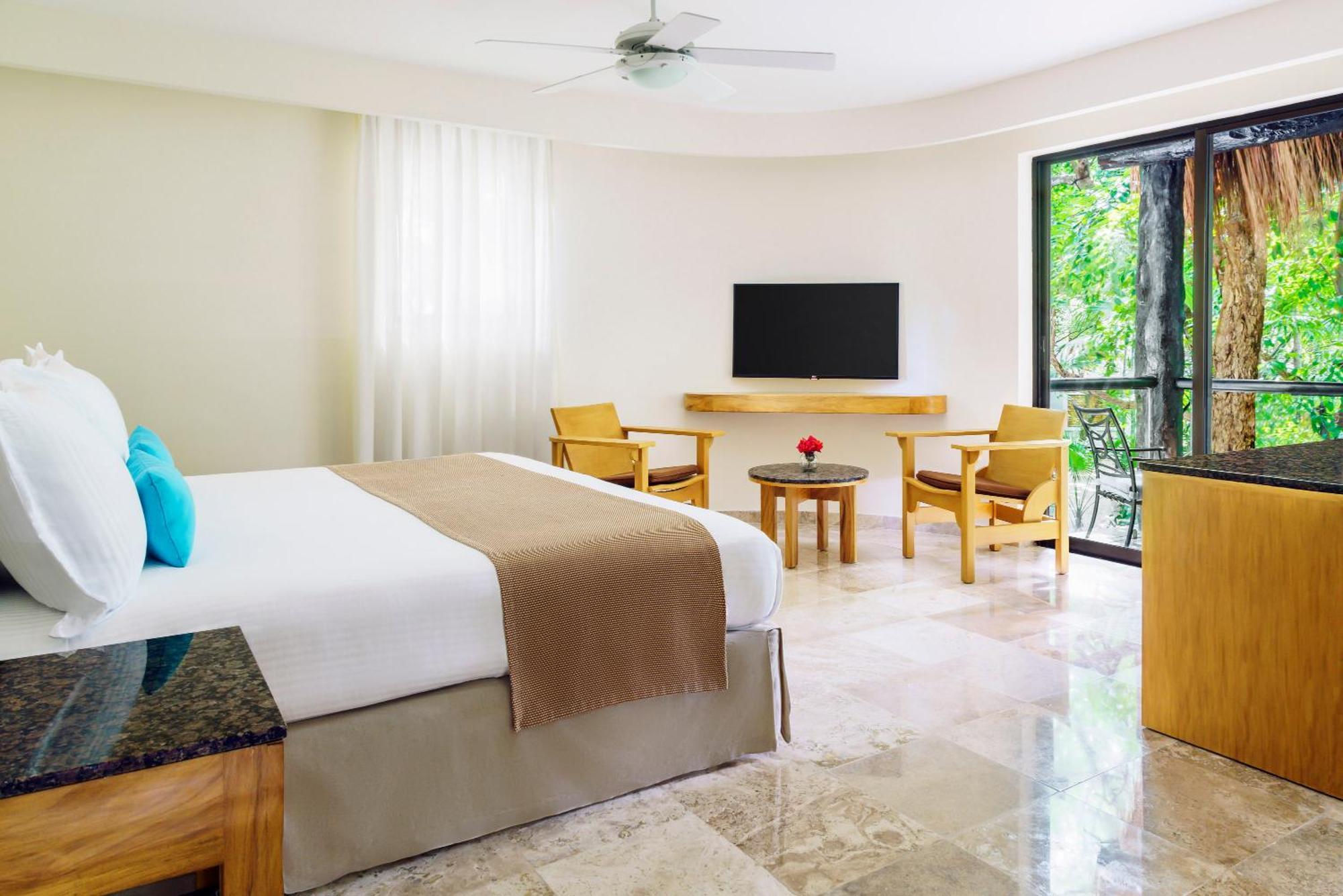 Premium Room 1 King Bed