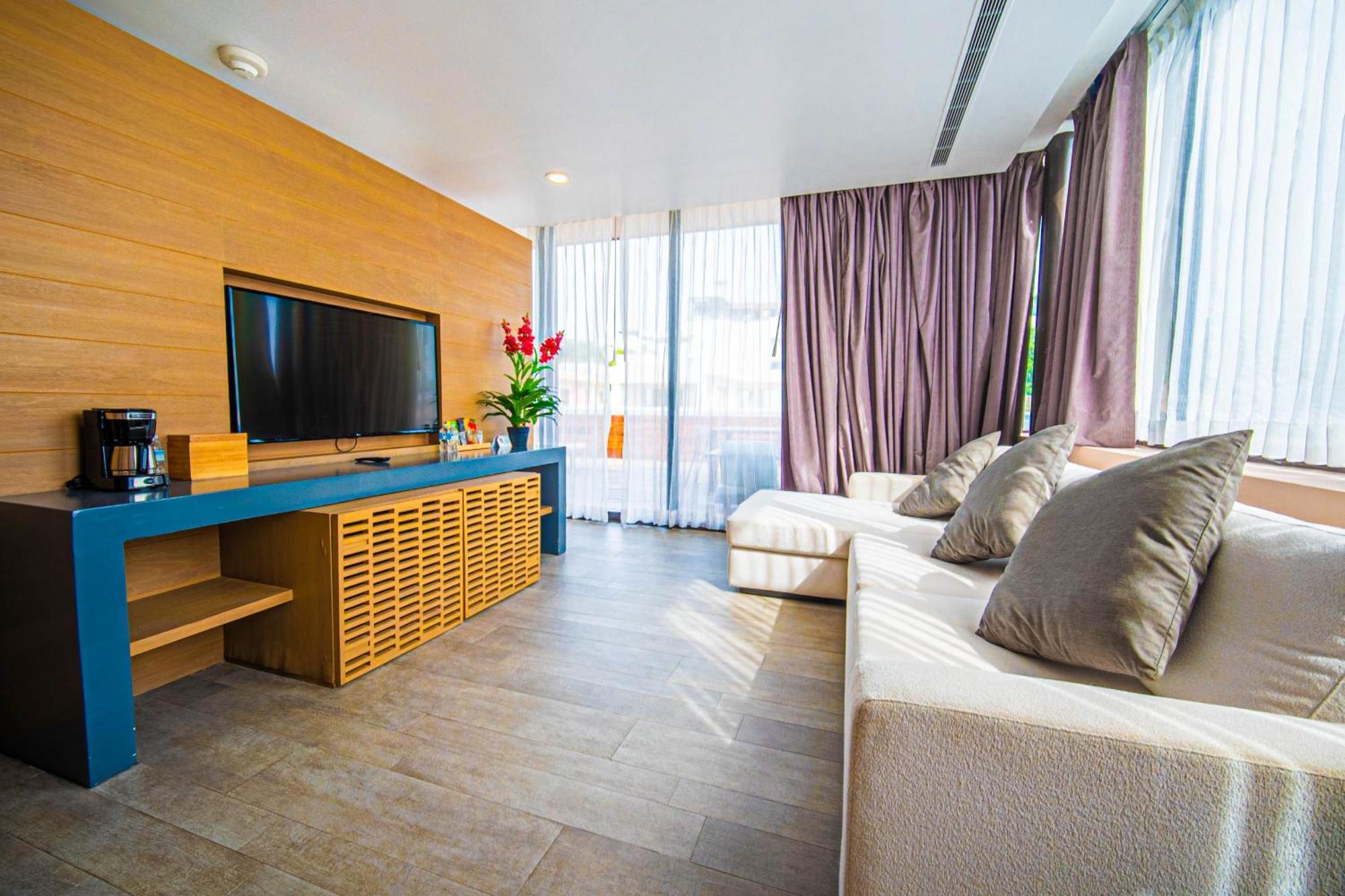 Master King Suite Adults Only,1683887708:JPEG