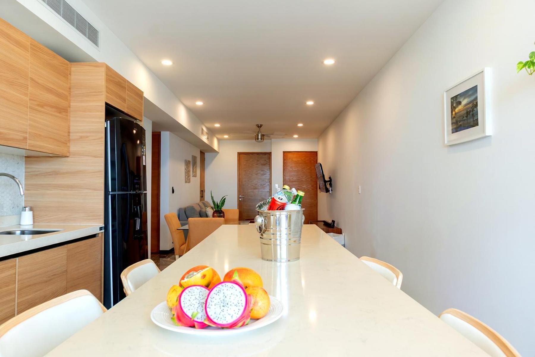 Two-Bedroom Apartment Balcony Sea View