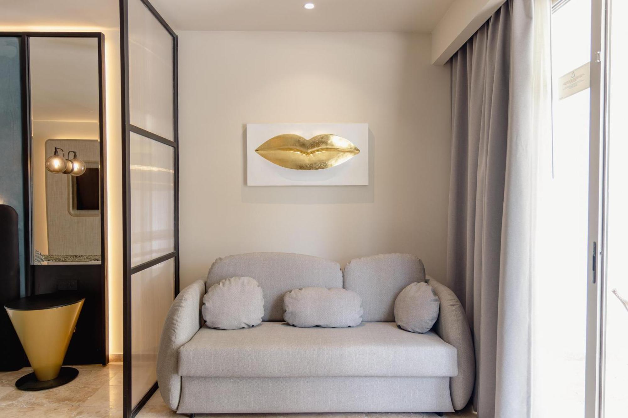 Platinum Suite