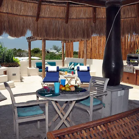 El Taj Oceanfront&Beachside Condo Hotel-2