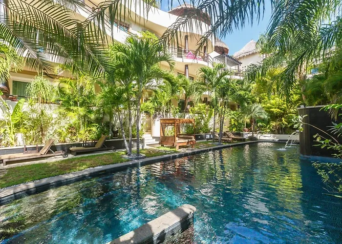 El Taj Oceanfront&Beachside Condo Hotel Playa del Carmen